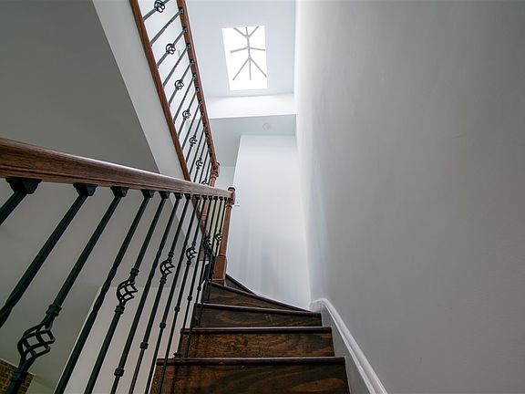5th image of 443 W Side Ave #2