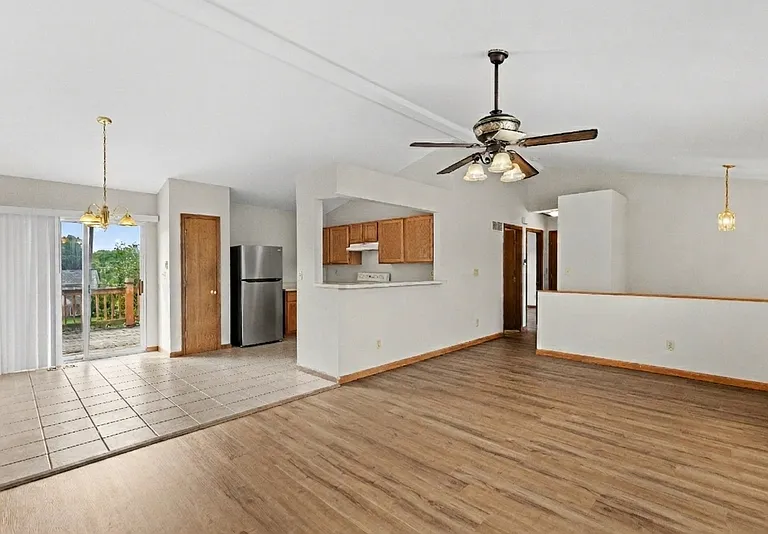 708 Tobermory Ct — Photo 6