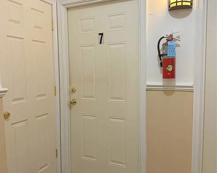 1609 Mount Vernon St #10 — Photo 1