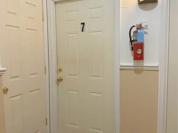 1609 Mount Vernon St APT 10, Philadelphia, PA 19130