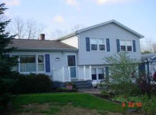 1428 Longreach Ln, Muncy, PA 17756