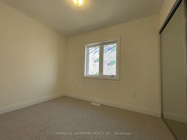 38 Daisy St — Photo 19
