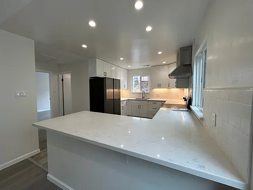 380 Eastmoor Ave #1 Photo 1