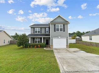 2537 Hunting Bow Dr, Hope Mills, NC 28348