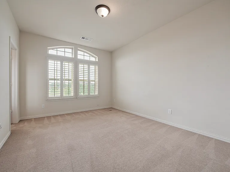 6491 Las Colinas Blvd — Photo 22
