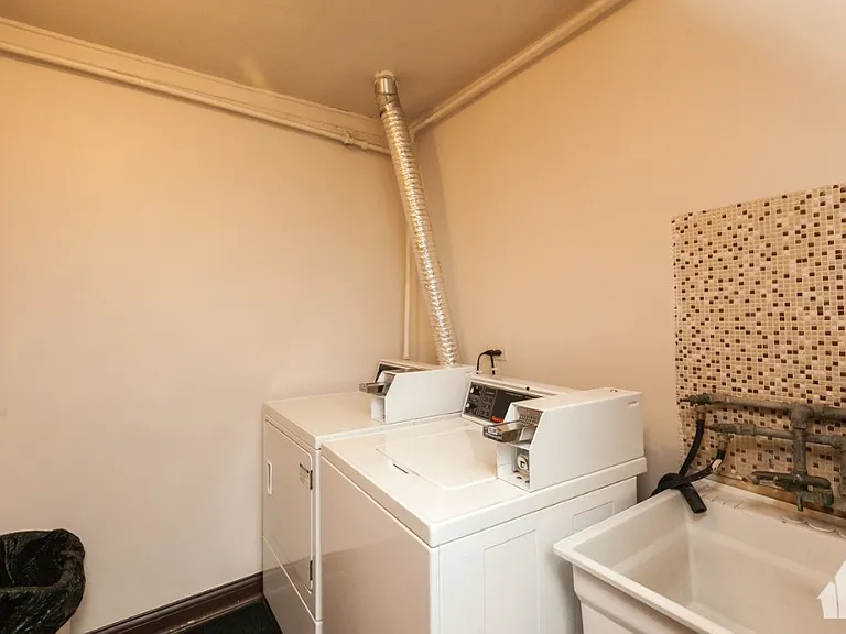 1435 N Dearborn St #3B — Photo 9
