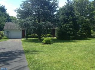 76 Westbrook Dr, Moorestown, NJ 08057