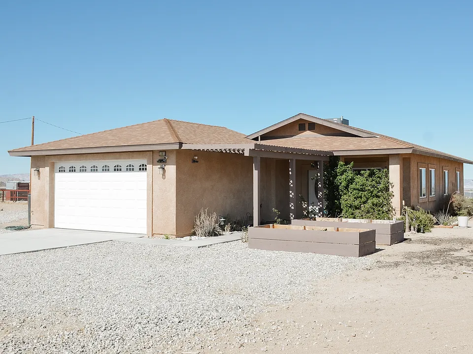 1381 Soledad Ave