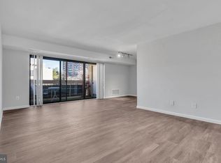 6141 Leesburg Pike APT 504, Falls Church, VA 22041