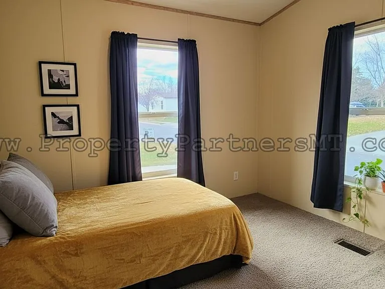 106 Sunlight Ave — Photo 10