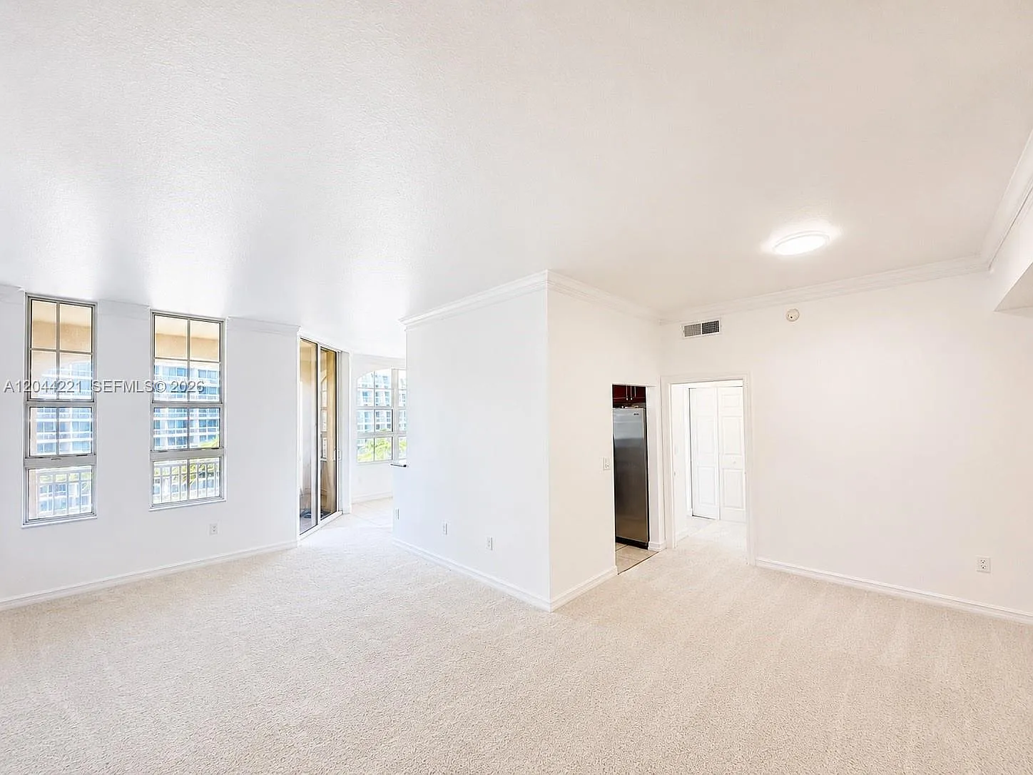 Alaqua Condo — Photo 4