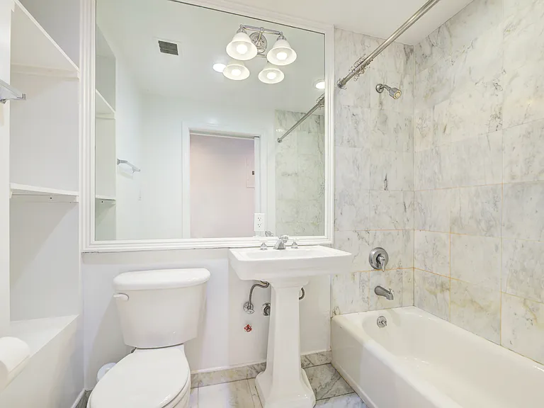 114 Ridge St #3B — Photo 5