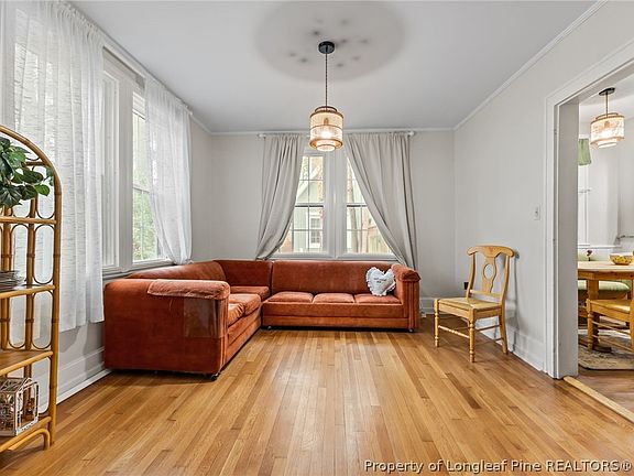 5th image of 602 Westmont Dr