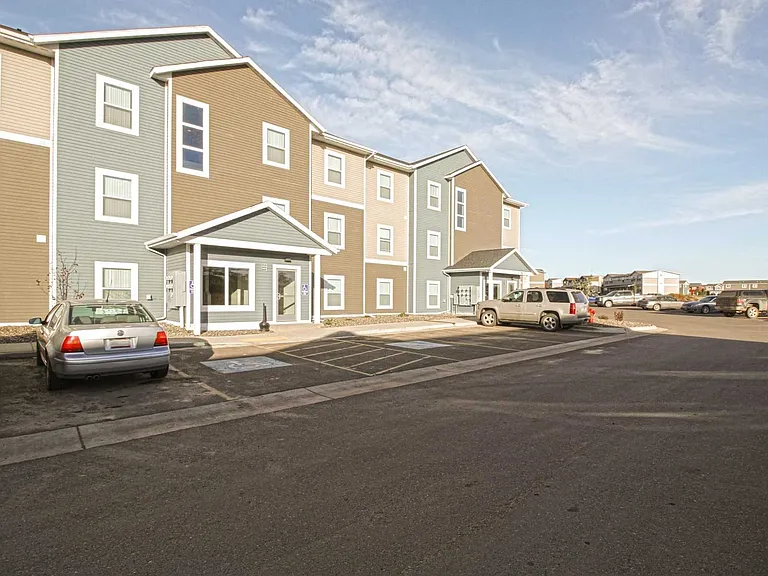 Auburn Ridge Apartments — Photo 44