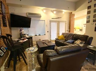 454 Hanover St APT 1, Boston, MA 02113