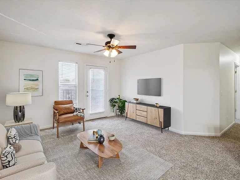 Two Bedroom C - 2 Bed / 2 Bath - 1,100 Sq.Ft.