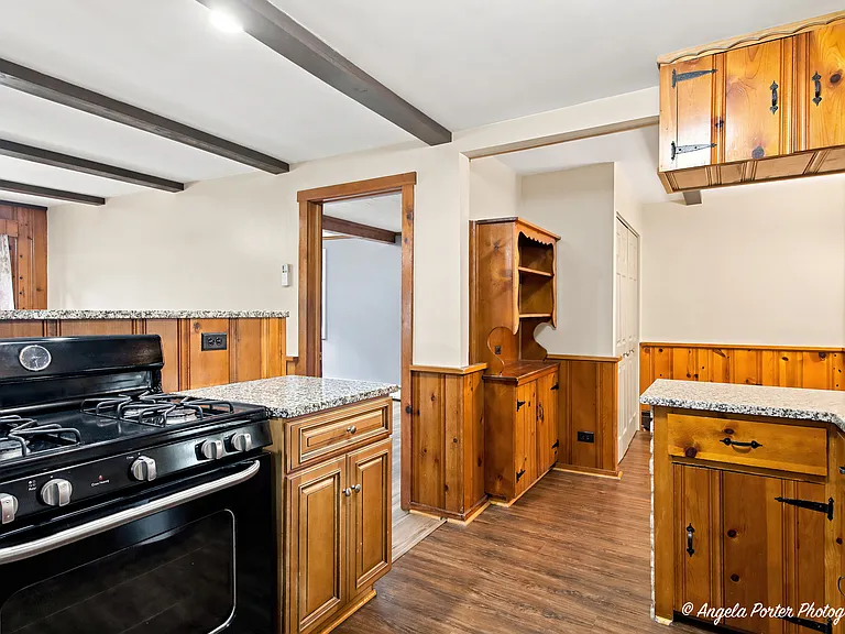 38624 N Miller Rd — Photo 9