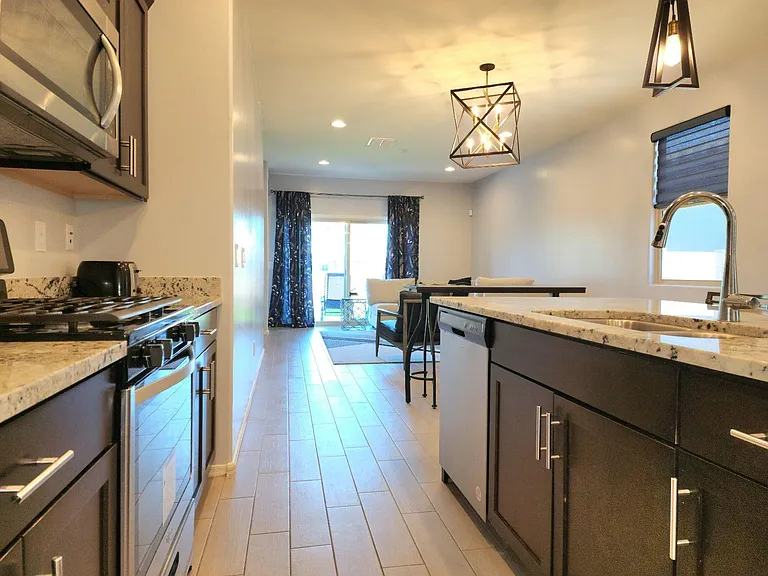 10668 W Dickerson Dr — Photo 11