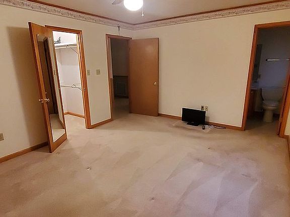 4th image of 306 Perrodin St