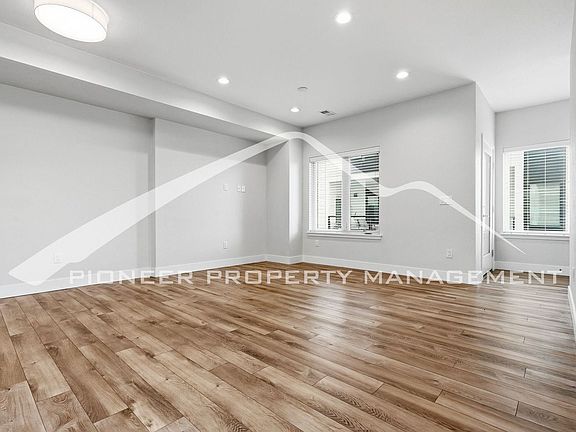 4th image of 1174 S Reed Way