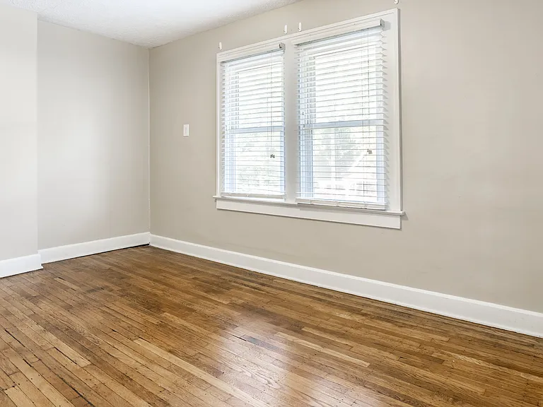 4327 N Park Ave — Photo 23