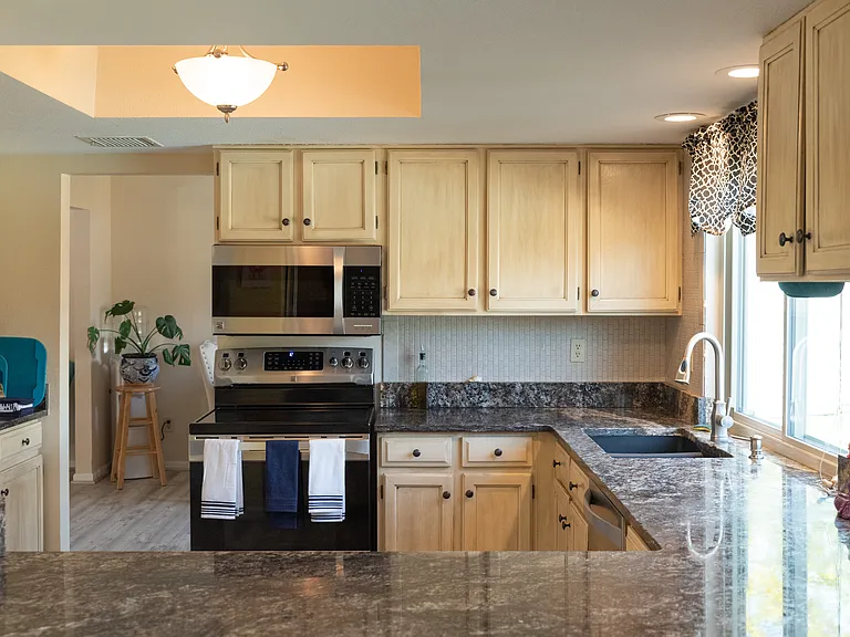 8340 Hoyt Way — Photo 16