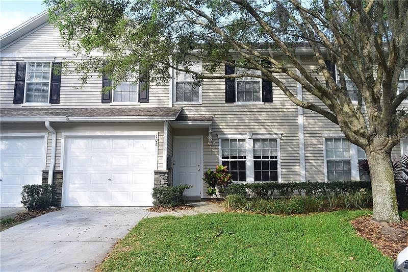 1st image of 108 Woodknoll Pl