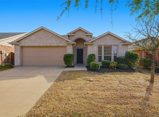 2008 Allyson Dr, Heartland, TX 75126