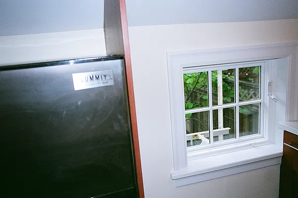 Rented by Laurie Brant Realty | media 16