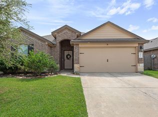 3131 Specklebelly Dr, Baytown, TX 77521