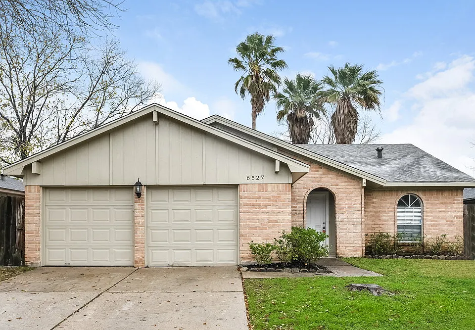 6527 La Violetta Dr
