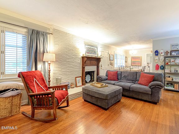 3rd image of 3838 Grandview Ave