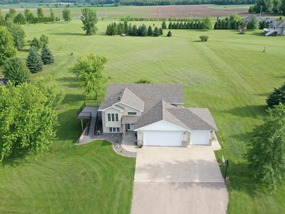 735 Riverwood Ct, Elgin, MN, 55932