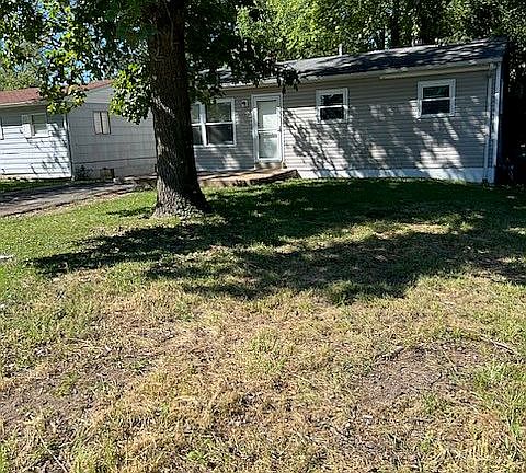 2nd image of 1229 Redman Blvd