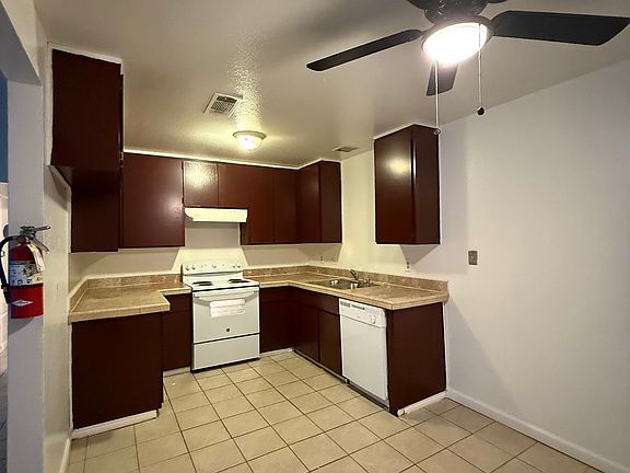 2nd image of 2859 Chelmsford Way #2859