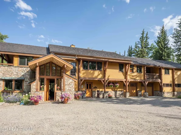 155 E Buck Mountain Rd, Jackson, WY 83001