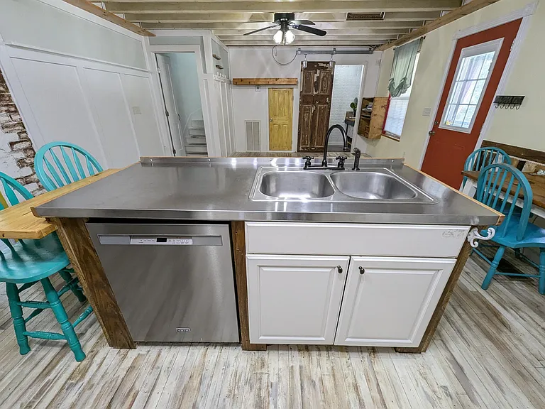 3348 Lowery Dr — Photo 18