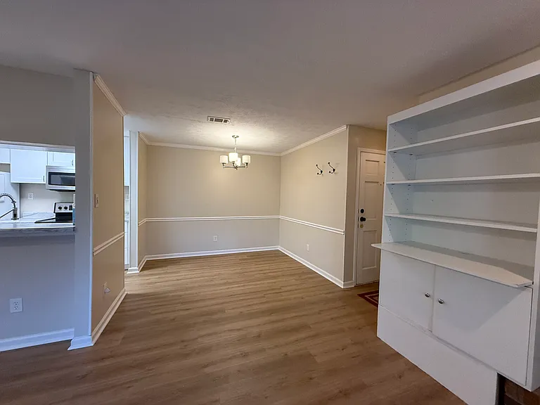1005 McClelen Way — Photo 11
