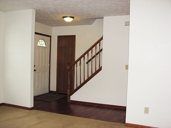 3rd image of 18959 Fairfield Blvd