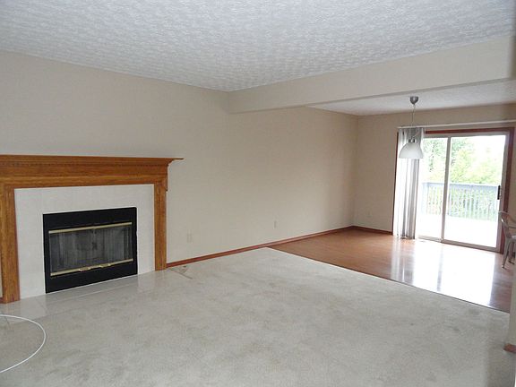 2nd image of 3061 Sumner Dr