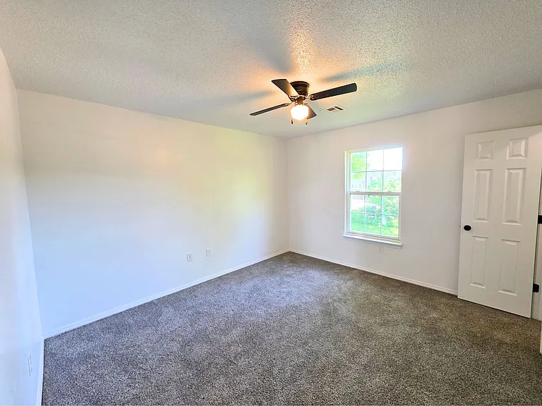 3501 SW Victoria Pl #2 — Photo 17