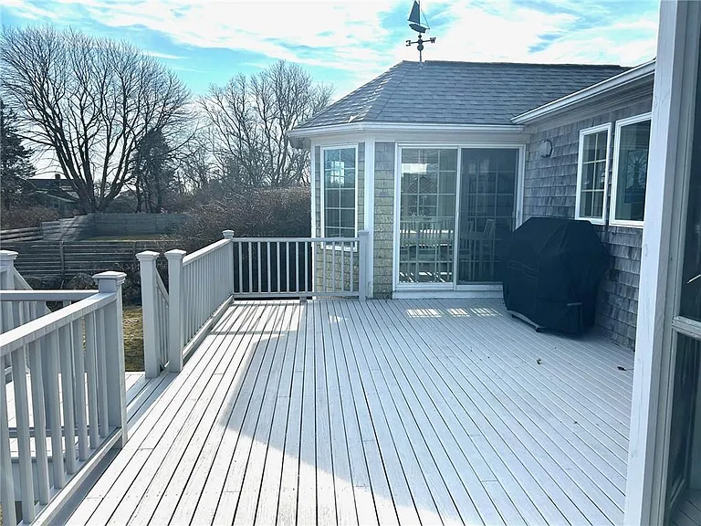 123 Border Ave — Photo 21