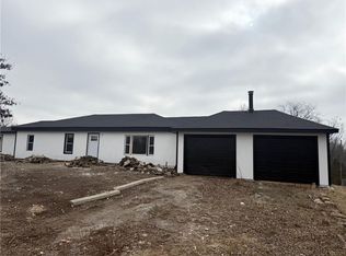 13207 NW 83rd St, Kansas City, MO 64152