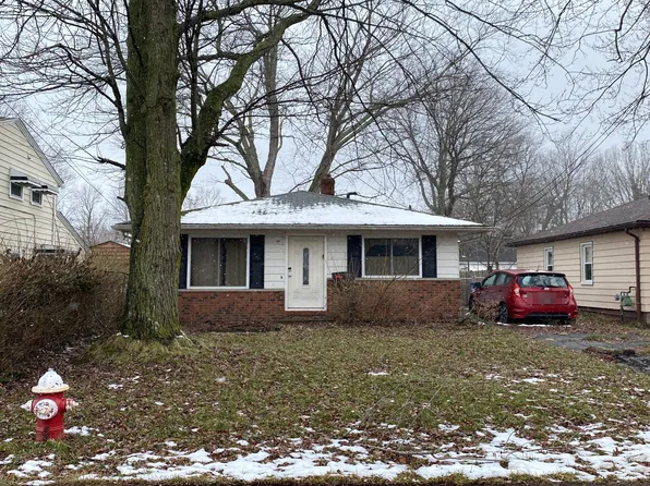 266 Plymouth Rd, Eastlake, OH 44095