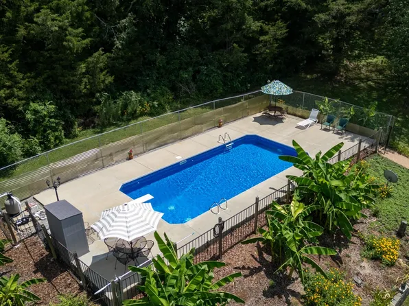 237 Craigmeade Dr, Nashville, TN 37214