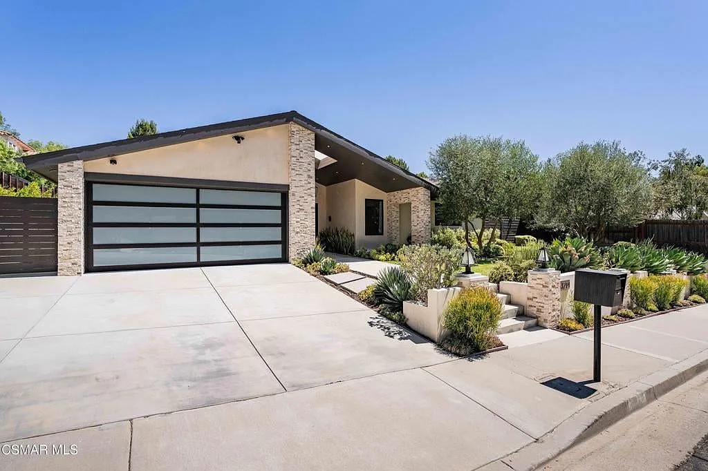 4 bed, 2134 sqft, $10,000 — Photo 3