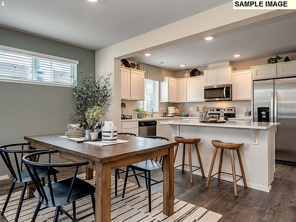 5th image of 10517 NE 120th Pl