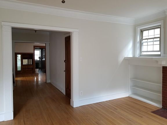 5th image of 5629 N Kenmore Ave APT 2