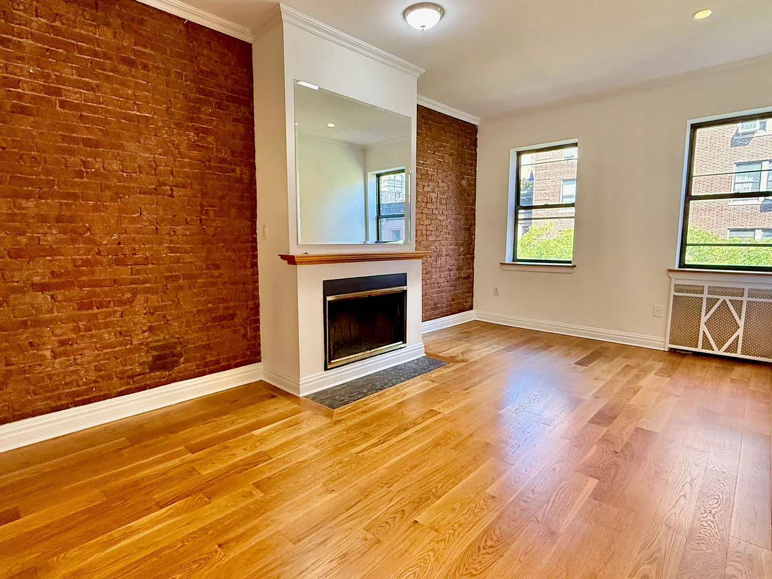 16 West 75th Street — Photo 2