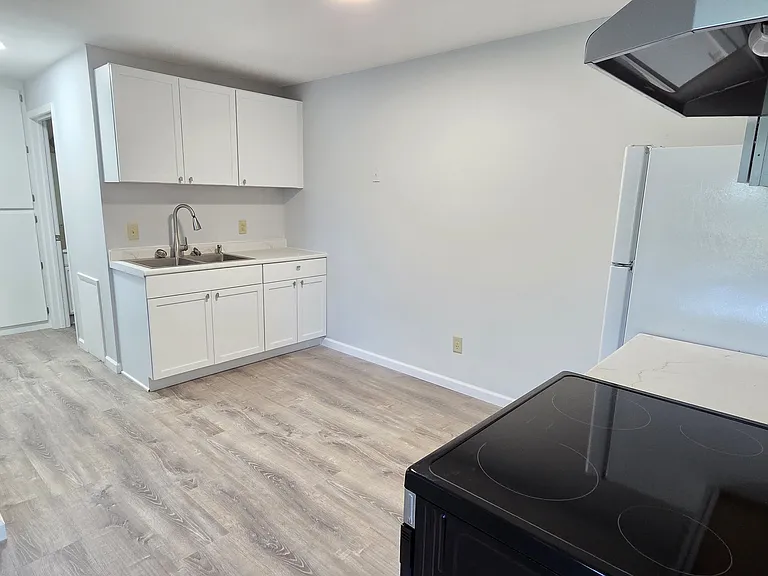 421 1st Ave E #225 — Photo 5